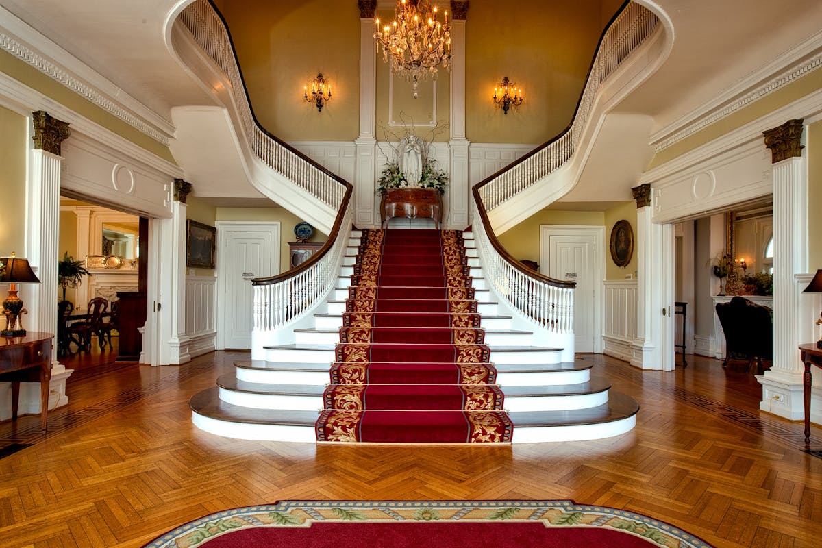 stair-refinishing